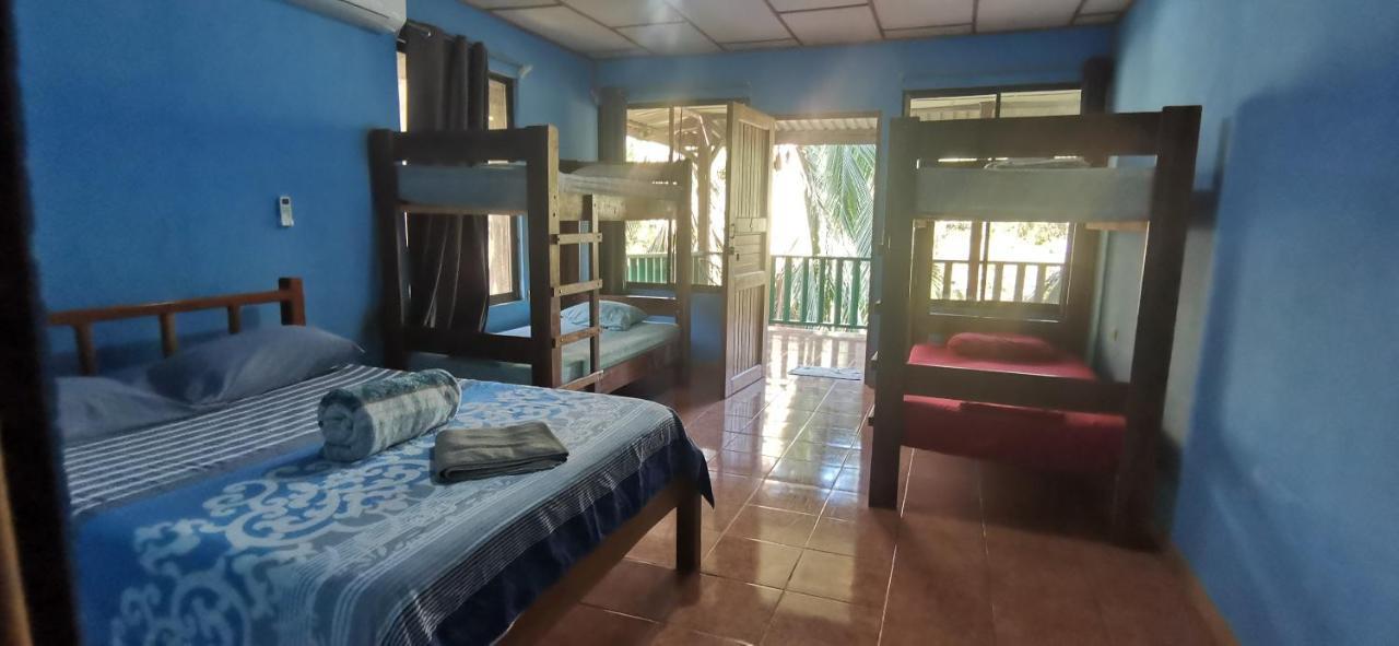 Allegra Hostel Drakes Bay Екстериор снимка