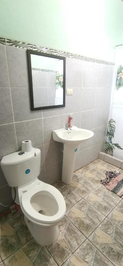 Allegra Hostel Drakes Bay Екстериор снимка